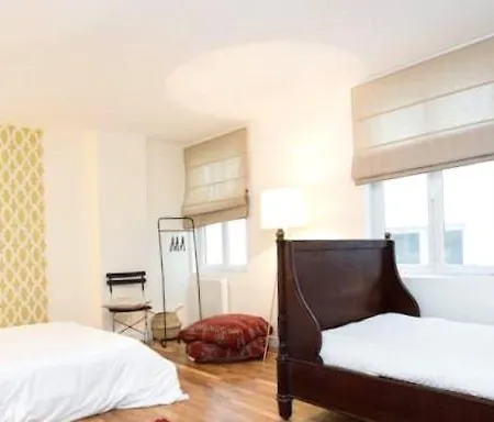 בית נופש Vacation Home With Parking *