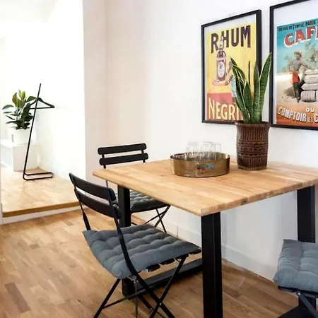 Vacation Home With Parking קליארי