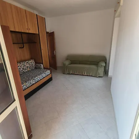 Vacation With Parking Apartment *